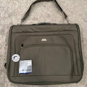 NEW Samsonite Aspire Lite Garment Bag Formal Clothes Suits Dresses Travel GREEN